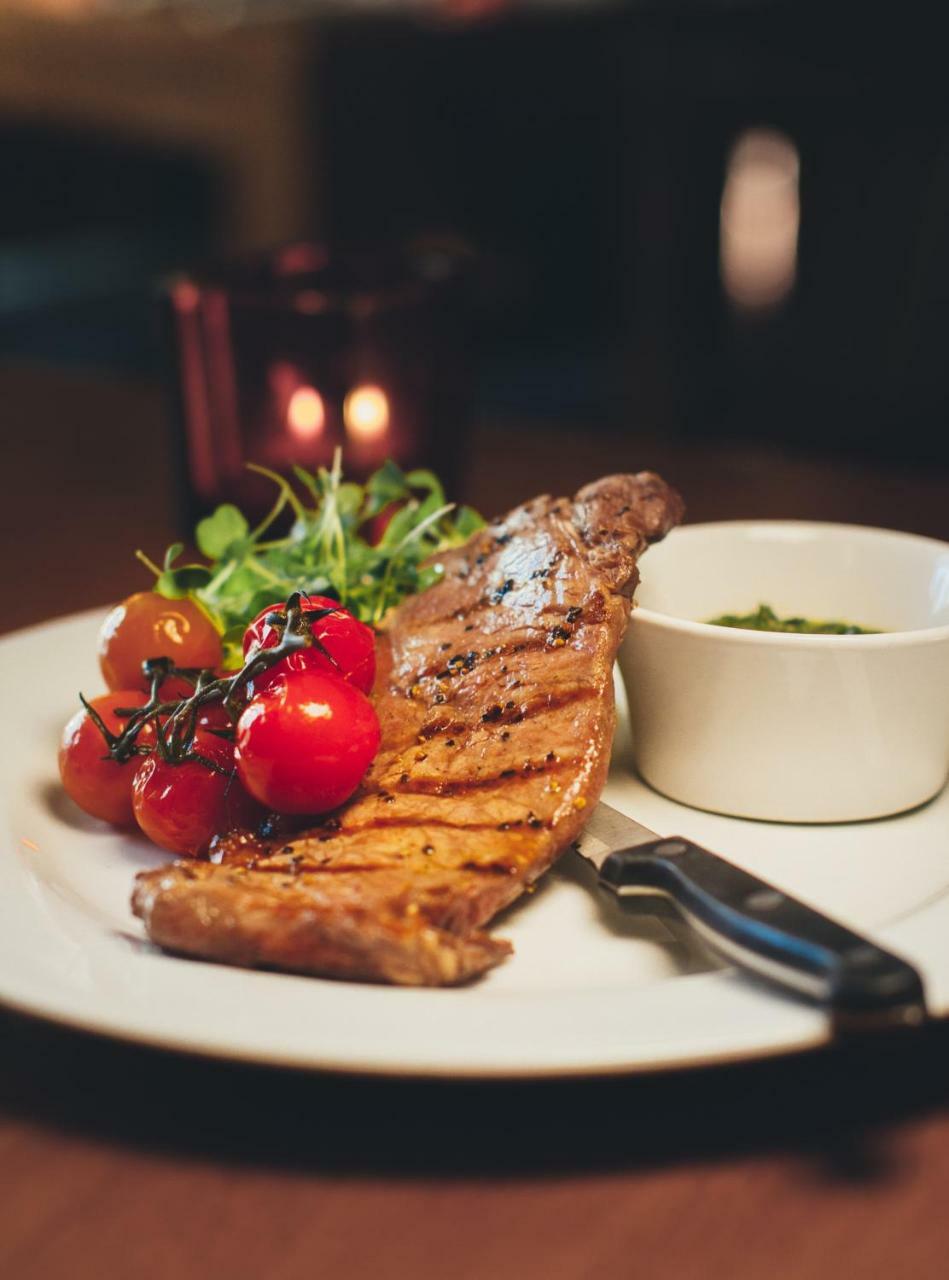 The Swan Inn 스터민스터뉴턴 외부 사진